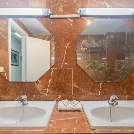 Koka Flat Playa Ingles-pool & Views Апартаменты *